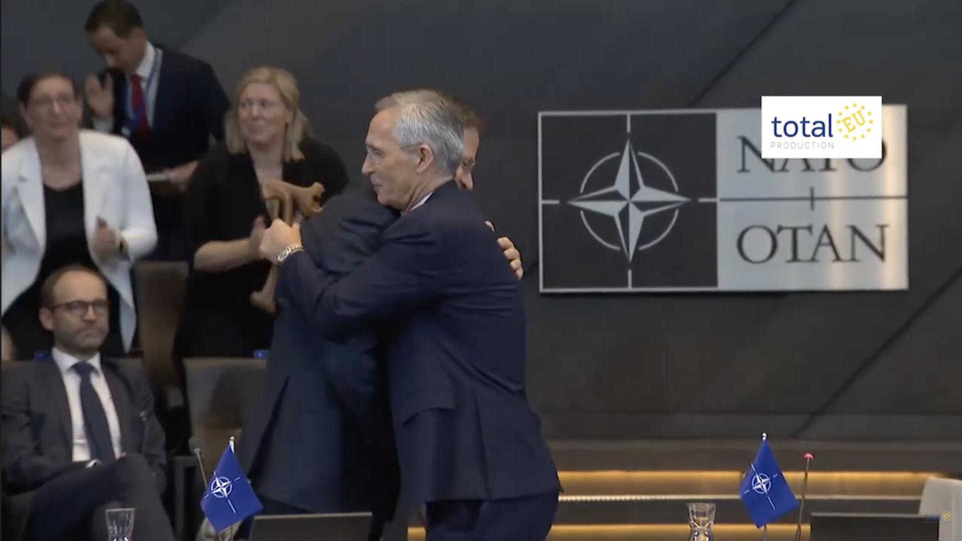 NATO: Rutte takes office as secretary general. The gavel ceremony